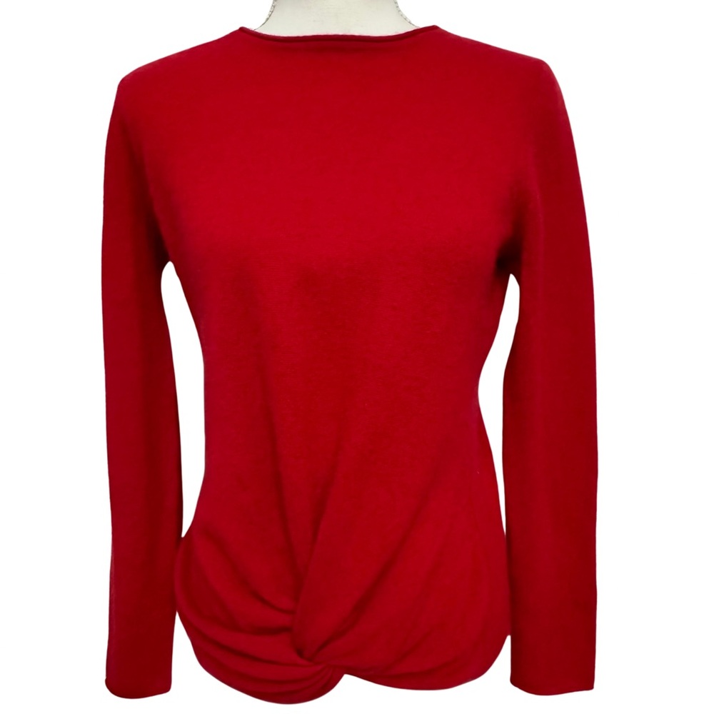 C by Bloomingdale's 2 Ply Cashmere Top SZ Medium Red Quiet Luxury Minimalist